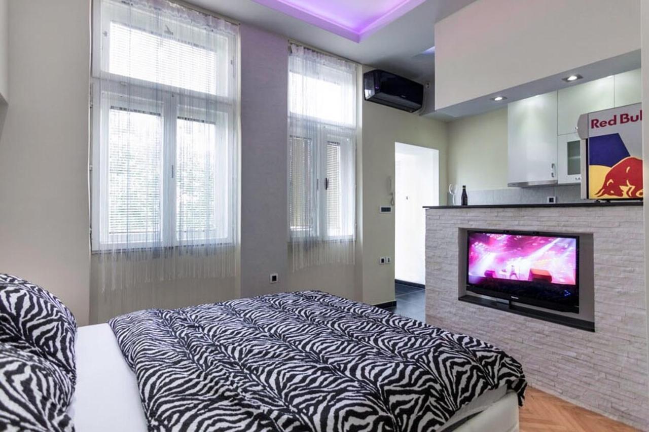 Apartment Royal Belgrad Exteriör bild