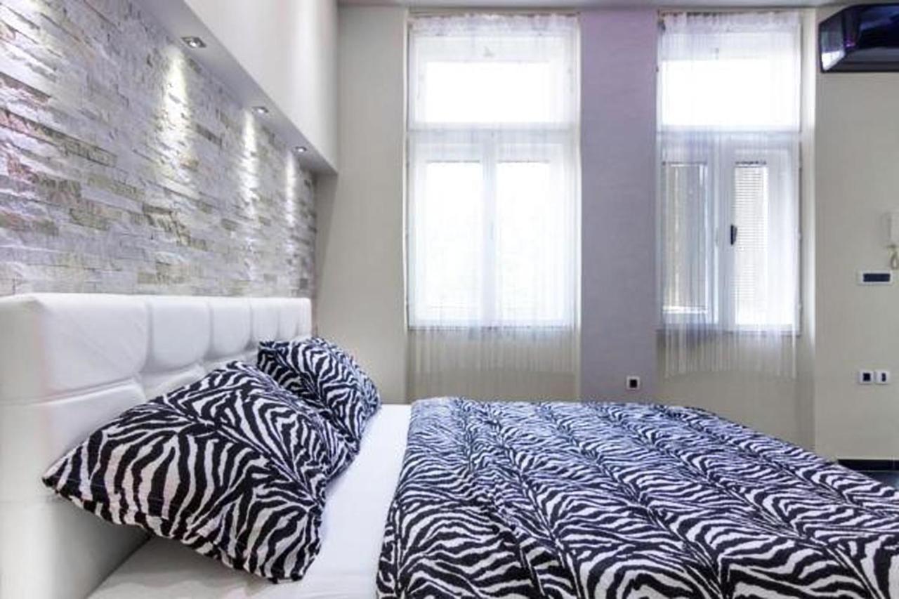 Apartment Royal Belgrad Exteriör bild